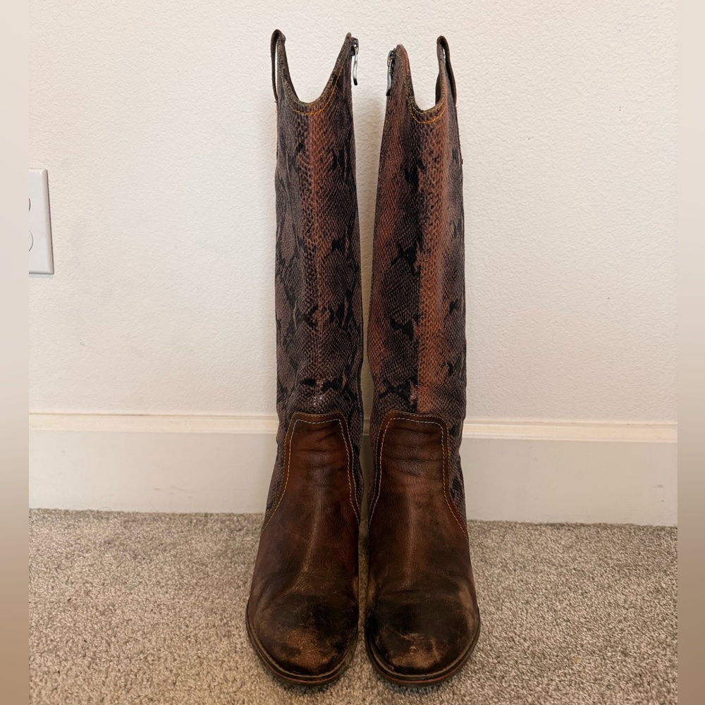 Laura Vita Vintage Knee High Boots Size 9